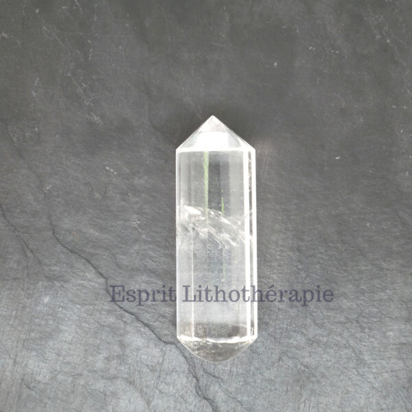 Photo contractuelle Bâton de massage Cristal de roche en pierre naturelle