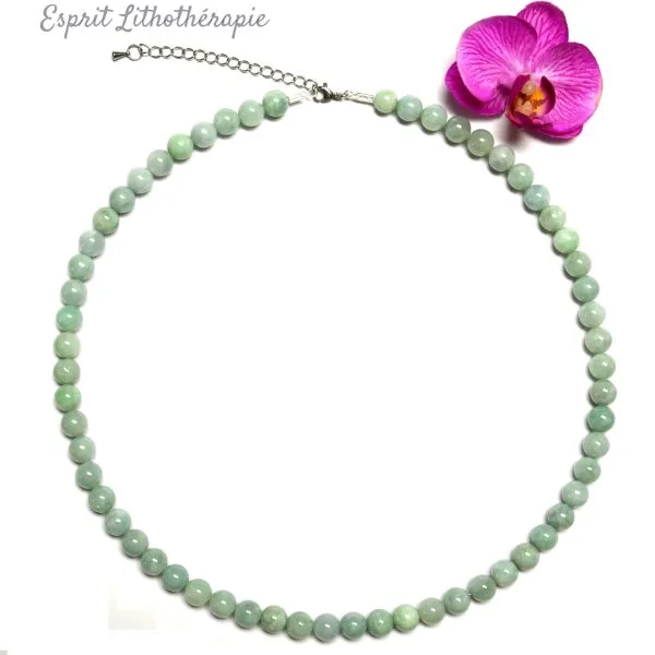 Photo Collier Jade en pierre naturelle, bijou fait main