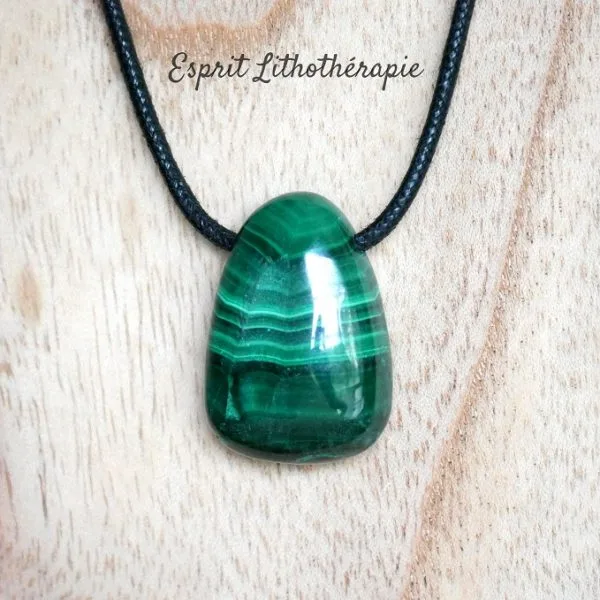 Photo Pendentif - Malachite en pierre naturelle