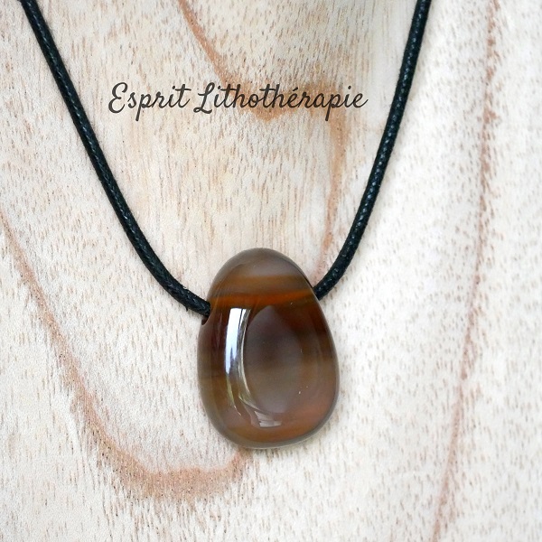Photo Pendentif - Cornaline en pierre naturelle