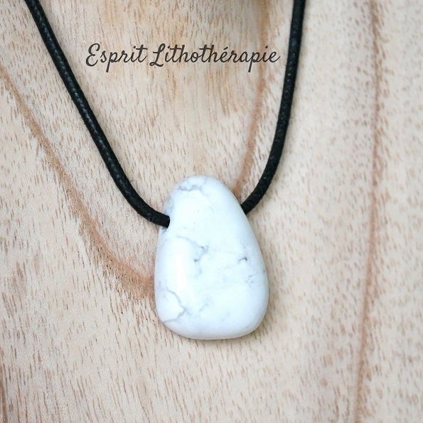 Photo Pendentif - Howlite en pierre naturelle