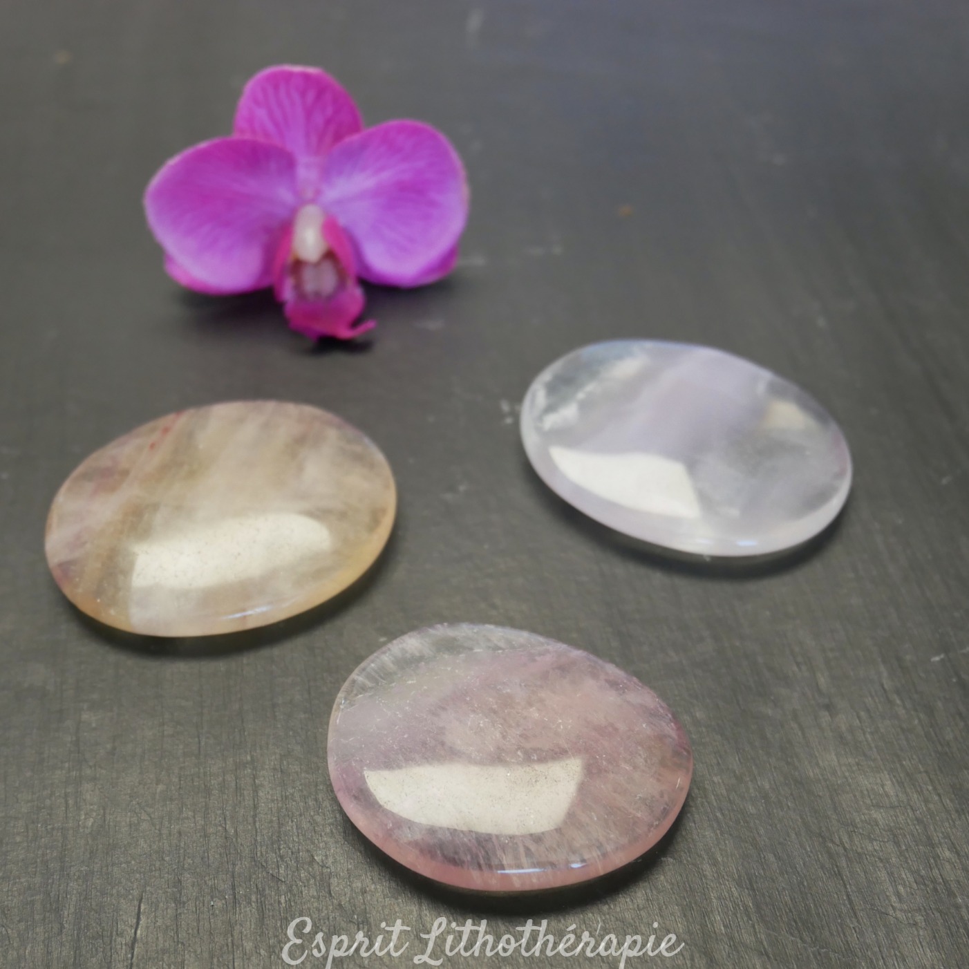 Photo contractuelle Galet Chakra – Fluorite en pierre naturelle