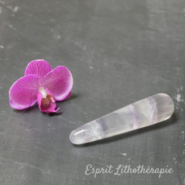 Photo contractuelle Bâton de massage Fluorite en pierre naturelle