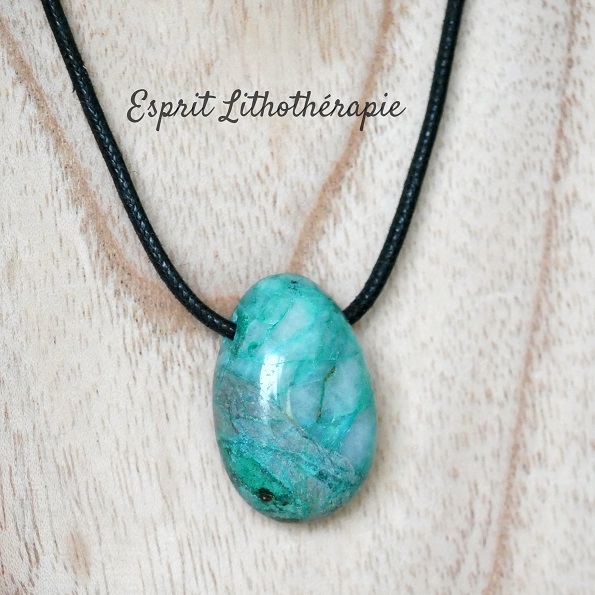 Photo Pendentif - Chrysocolle en pierre naturelle