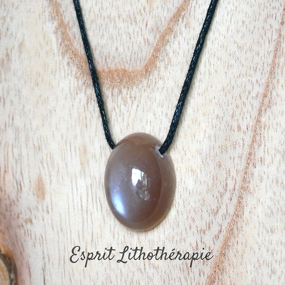 Photo Pendentif - Pierre de lune en pierre naturelle
