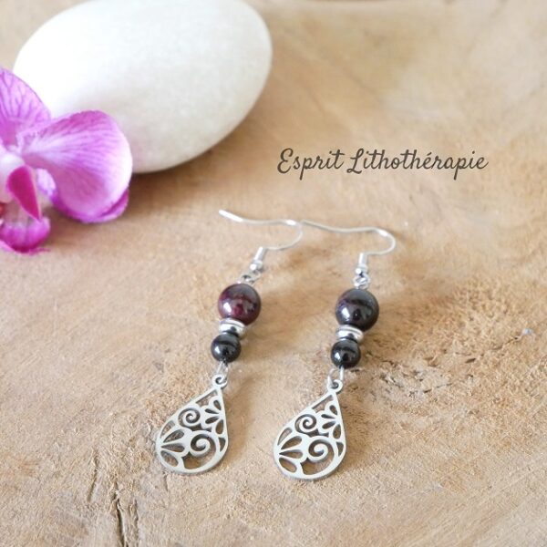 Boucles grenat