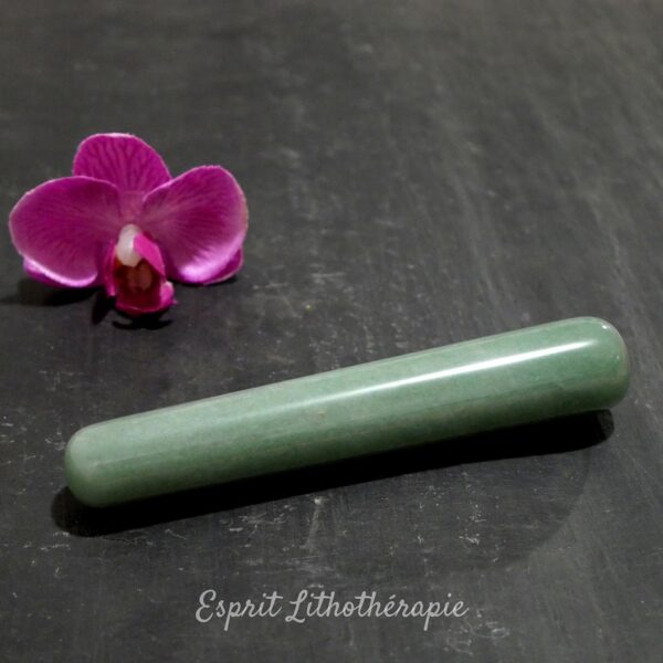 Photo contractuelle Bâton de massage Aventurine verte en pierre naturelle