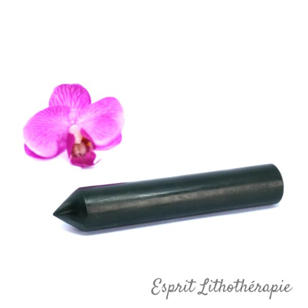 Photo contractuelle Bâton de massage Shungite en pierre naturelle