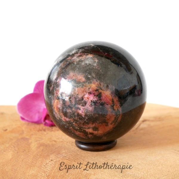 Photo contractuelle Sphère Rhodonite en pierre naturelle