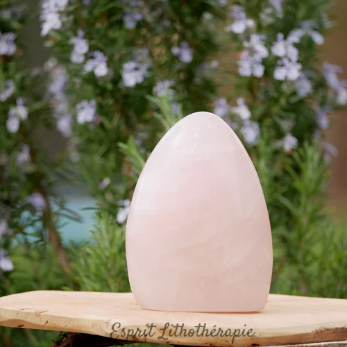 Photo contractuelle Bloc poli Quartz rose en pierre naturelle