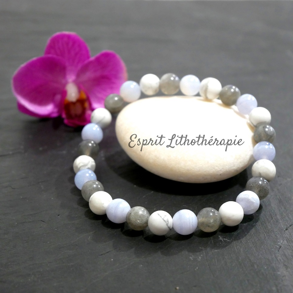 Photo Bracelet Calcédoine, Howlite, Labradorite en pierre naturelle, bijou fait main
