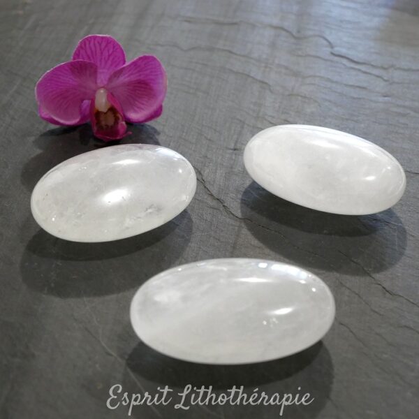Photo contractuelle Galet Cristal de roche en pierre naturelle