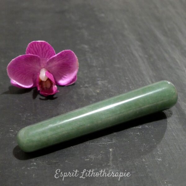 Photo contractuelle Bâton de massage Aventurine verte en pierre naturelle