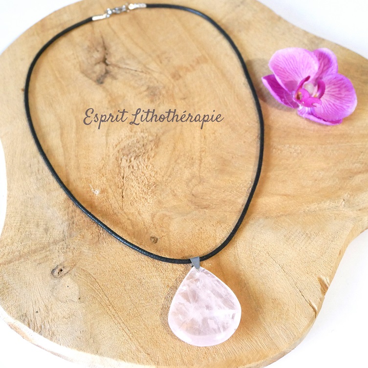Pendentif goutte quartz rose cordon coton