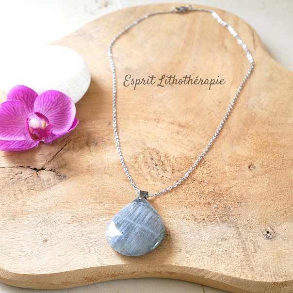 Pendentif Labradorite Violette