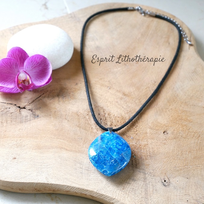 Pendentif Apatite bleue