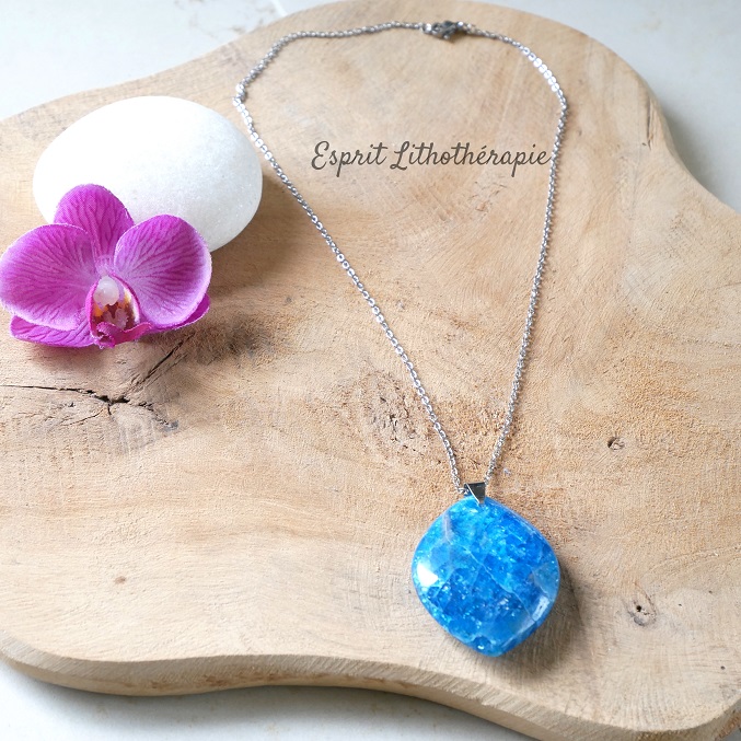 Pendentif Apatite bleue