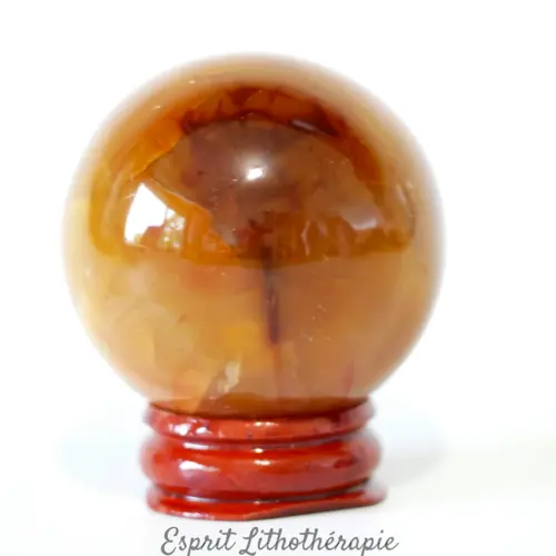 sphère en cornaline naturelle polie – pierre énergétique orange utilisée en lithothérapie