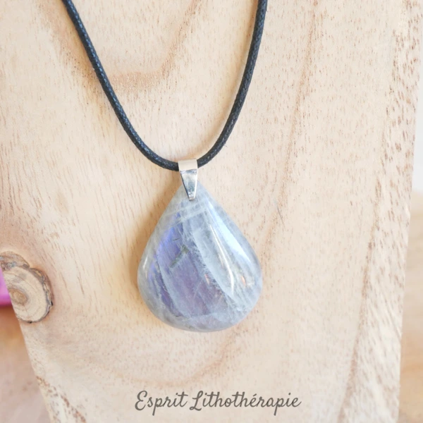 Photo Pendentif Labradorite violette en pierre naturelle