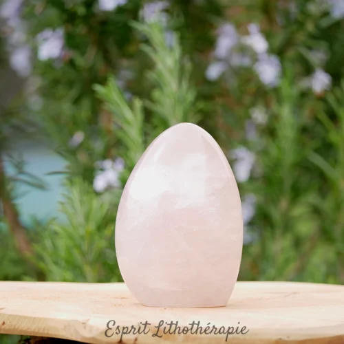 Photo contractuelle Bloc poli Quartz rose en pierre naturelle