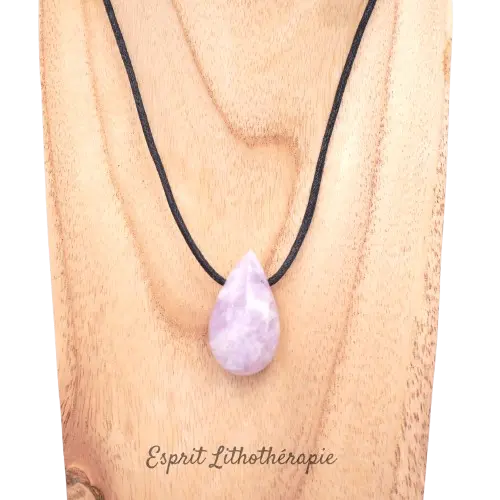 Pendentif en lépidolite pierre naturelle de qualité, apaisante et protectrice, livré avec cordon coton ciré
