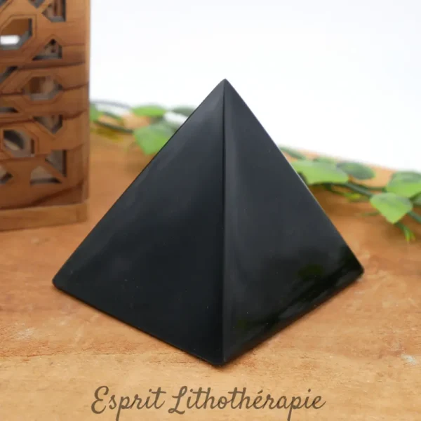 Pyramides