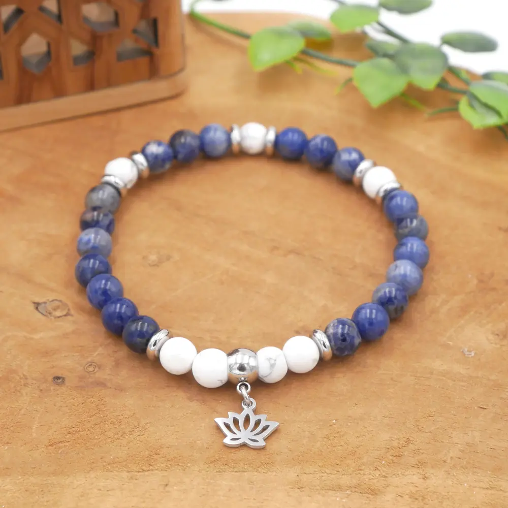 Photo Bracelet Howlite et Sodalite en pierre naturelle, bijou fait main